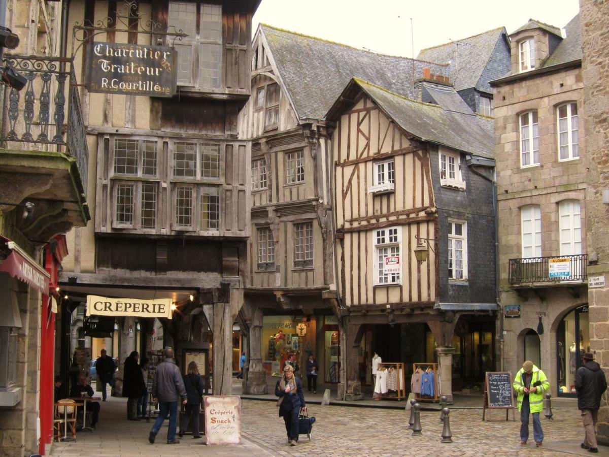 Clara, Clement & Nelle - Character Cottages Jugon-les-Lacs Bagian luar foto